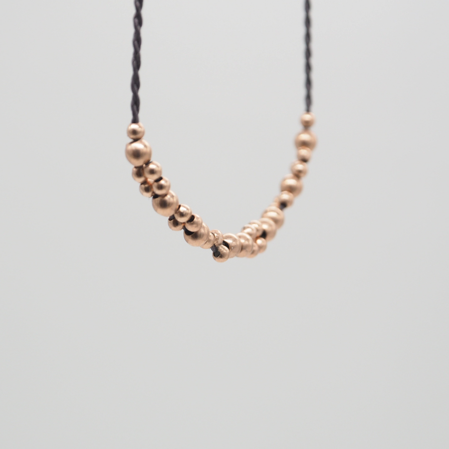 COLLAR NÉBULA ORO ROSA