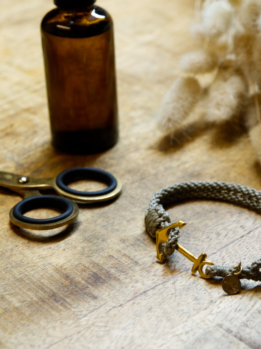 BIG ANCHOR BRACELET 2