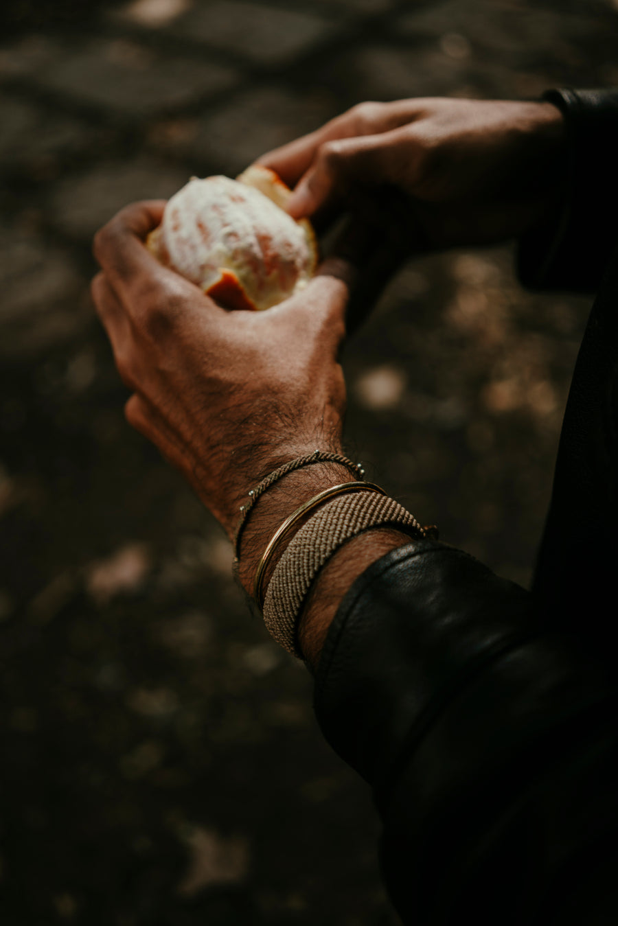 DIAGONAL BEIGE BRACELET