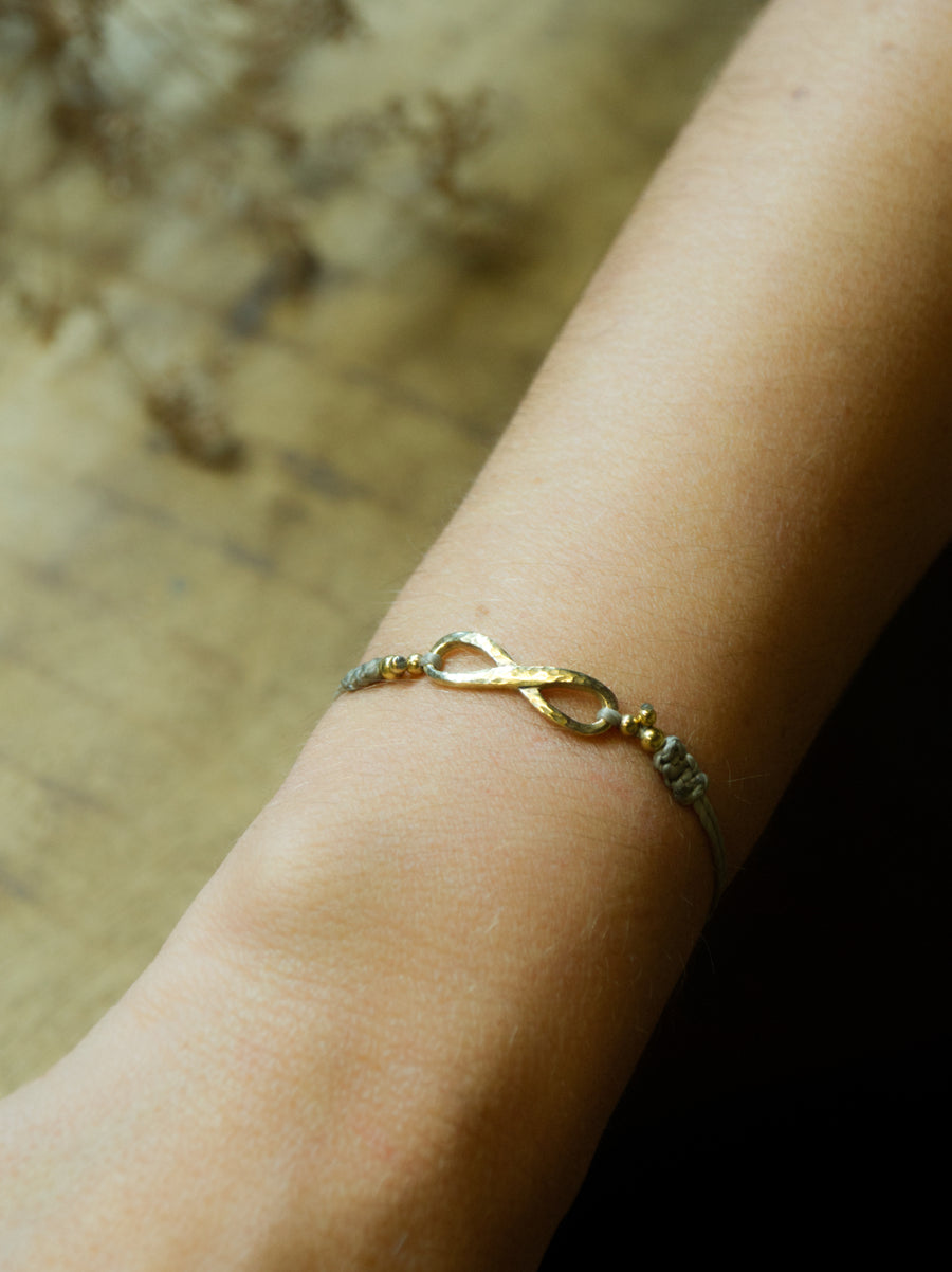 PULSERA INFINITO ORO