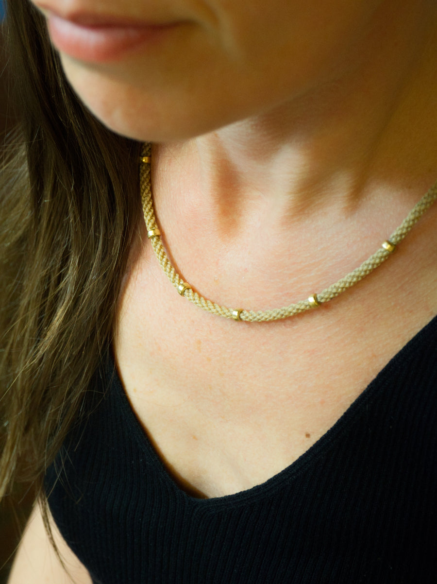 COLLAR LEO ORO