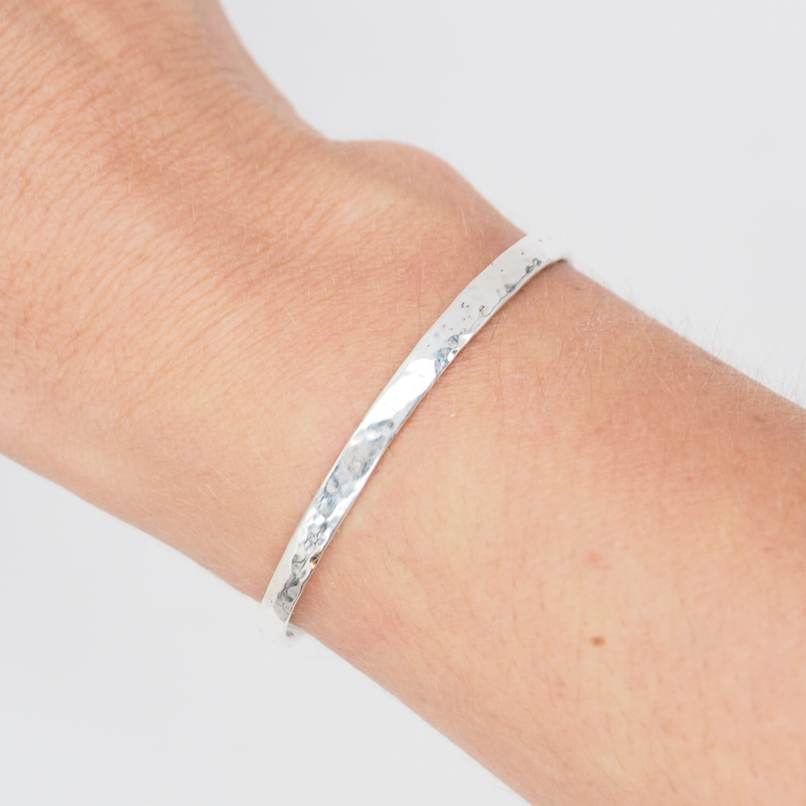 OVAL SILVER BRACELET